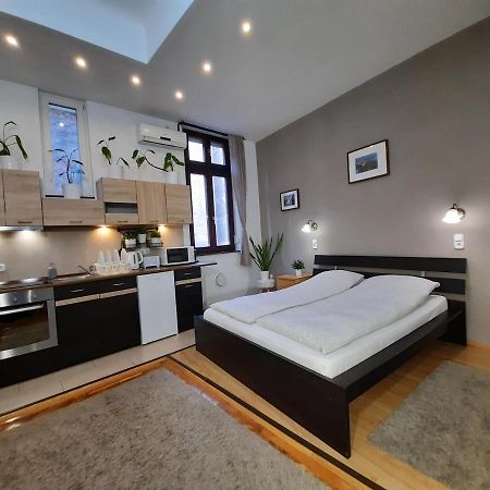 Central Gold Apartment Budapest Exterior photo